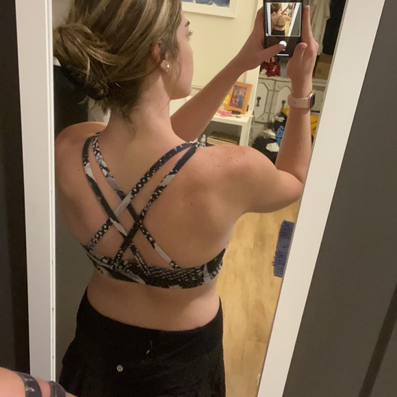 Lululemon Energy Sports Bra - Picture 2 of 2